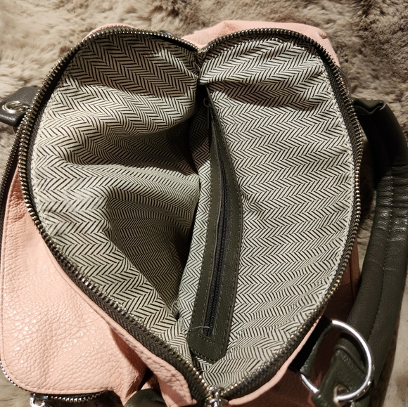 Steve Madden purse - Picture 2 of 5